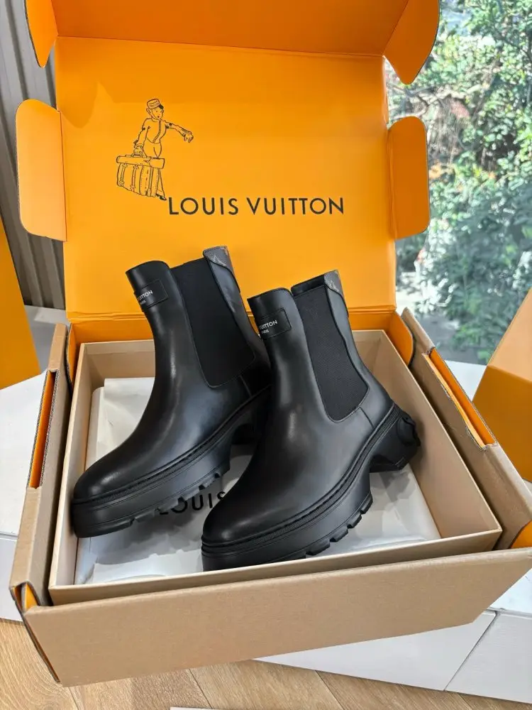 Louis Vuitton Черевики жіночі — Фото 1