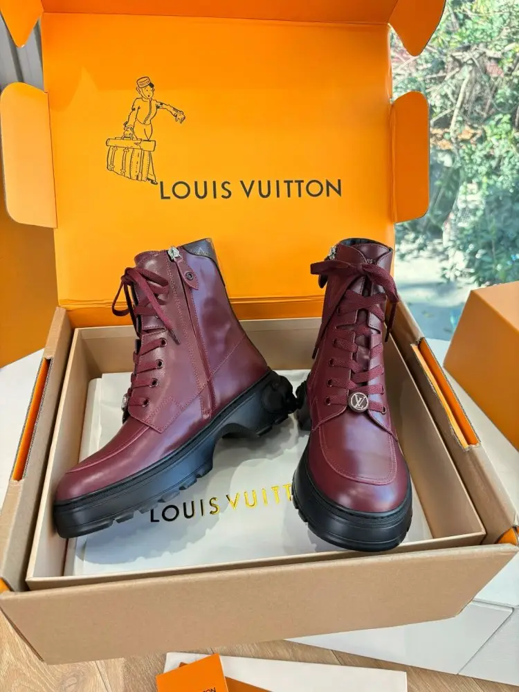Louis Vuitton — Черевики жіночі