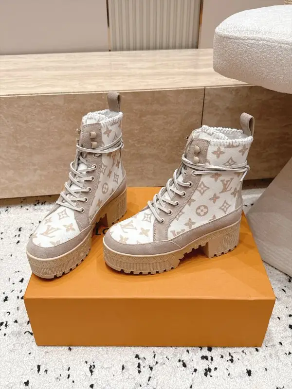 Louis Vuitton — Черевики жіночі