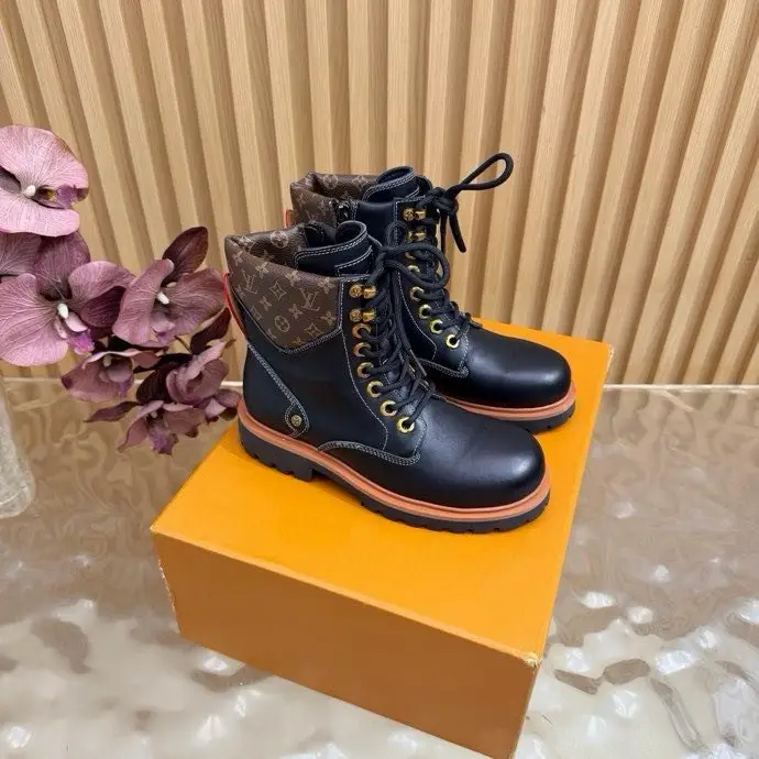 Louis Vuitton Ботинки женские — Фото 2