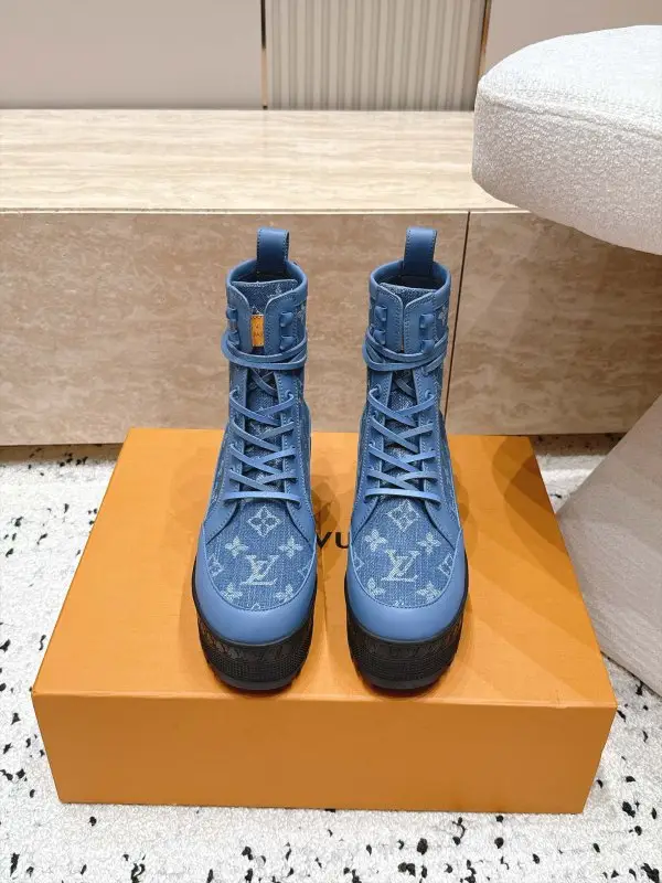 Louis Vuitton Boots women's — Photo 2
