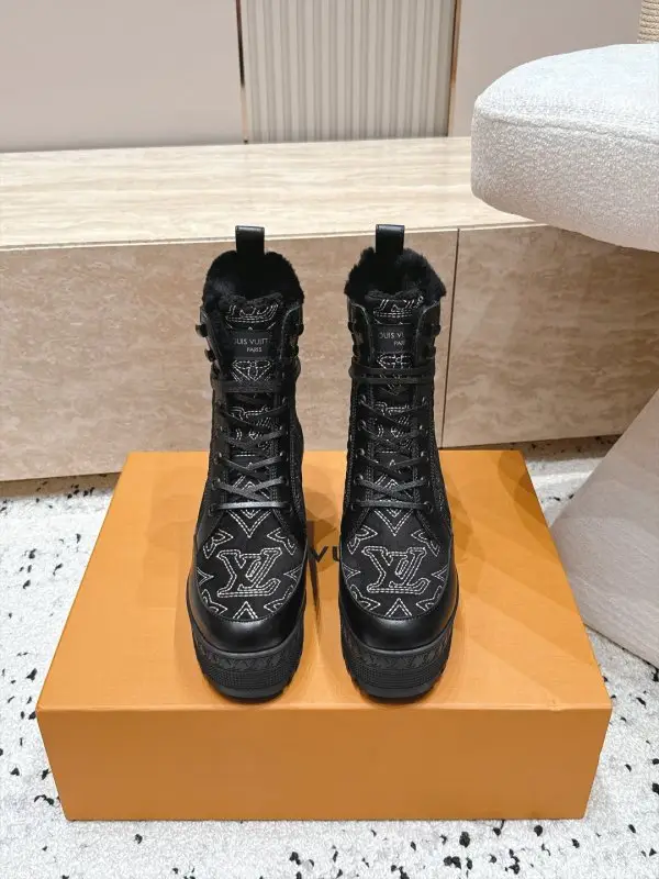 Louis Vuitton Черевики жіночі — Фото 2