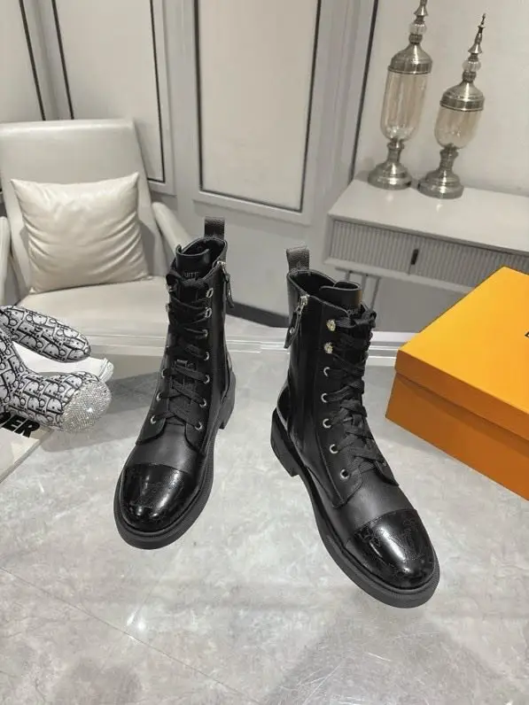 Louis Vuitton Boots women's — Photo 2