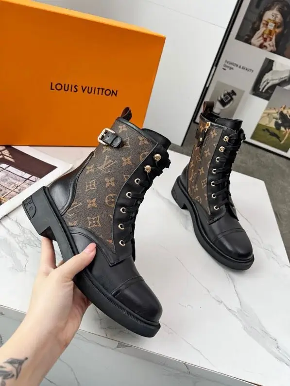 Louis Vuitton Черевики жіночі — Фото 2