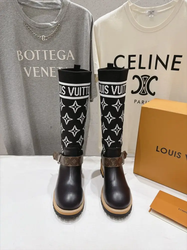 Louis Vuitton Сапоги женские — Фото 2
