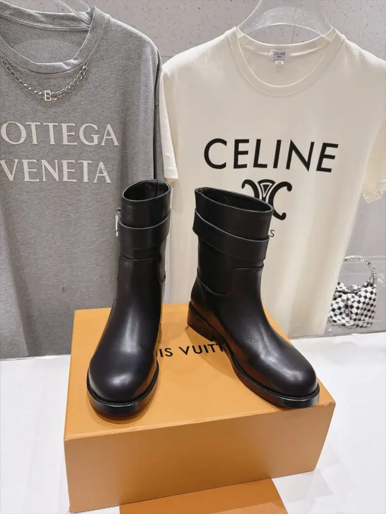 Louis Vuitton Boots women's — Photo 2