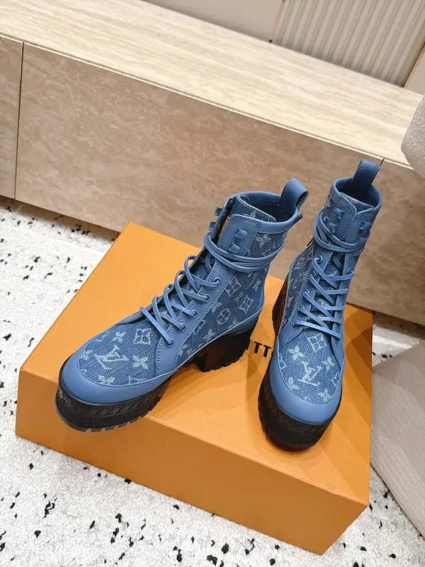 Louis Vuitton Boots women's — Photo 3