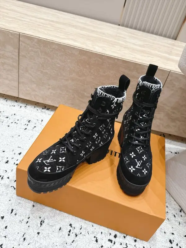 Louis Vuitton Черевики жіночі — Фото 3