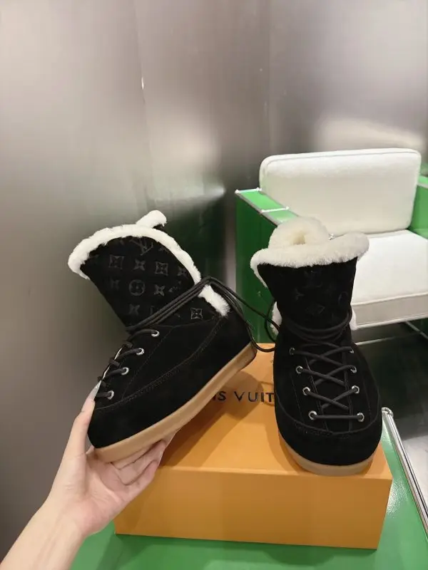 Louis Vuitton Черевики жіночі — Фото 3