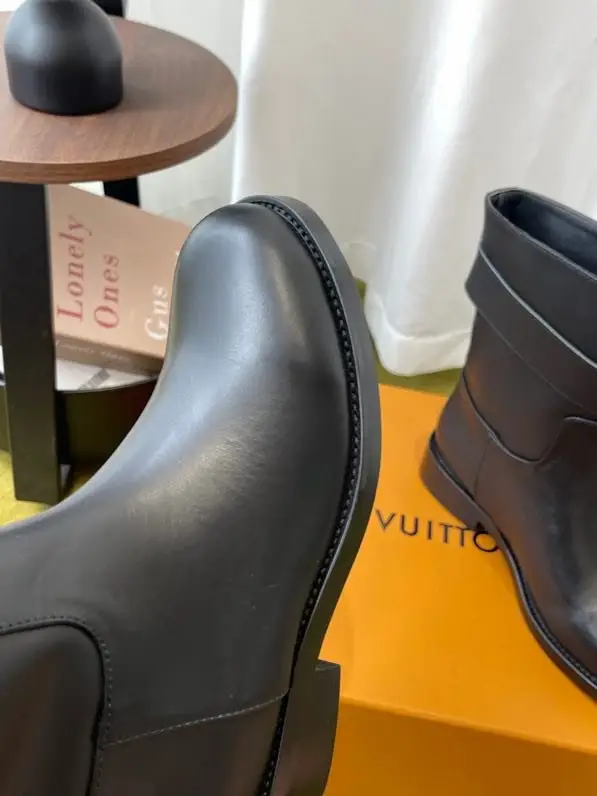 Louis Vuitton Boots women's — Photo 4