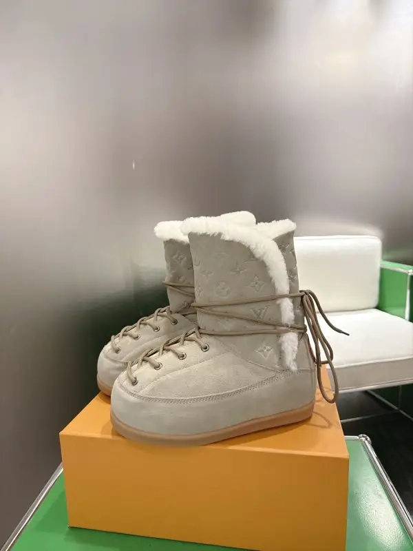 Louis Vuitton Ботинки женские — Фото 4