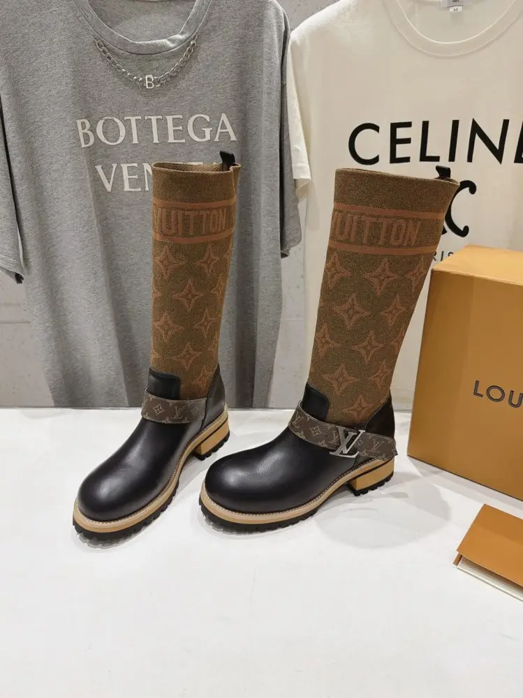 Louis Vuitton Чоботи жіночі — Фото 4