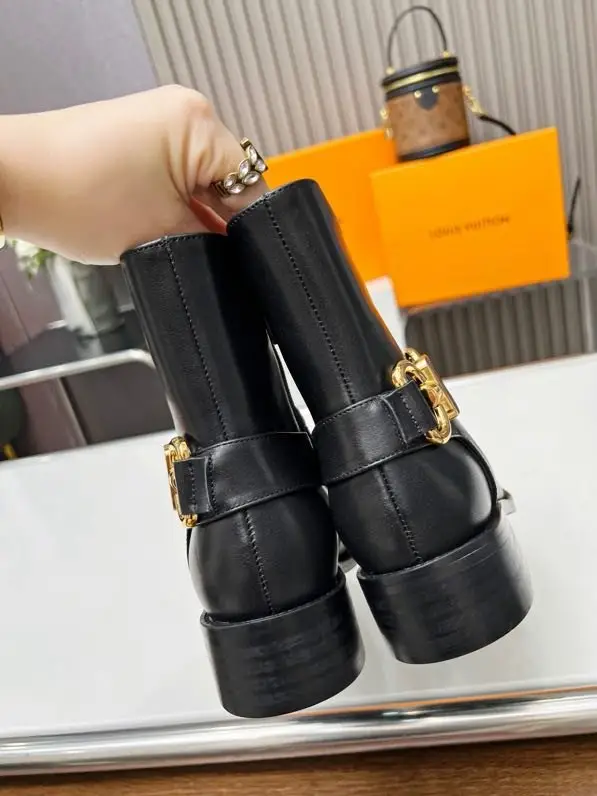 Louis Vuitton Ботинки женские — Фото 4