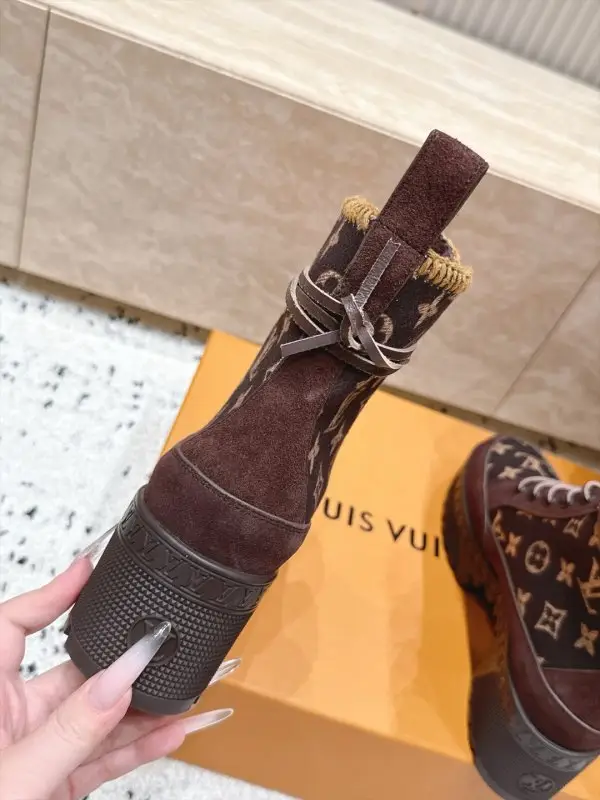 Louis Vuitton Черевики жіночі — Фото 4