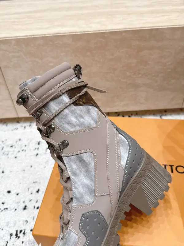 Louis Vuitton Ботинки женские — Фото 4