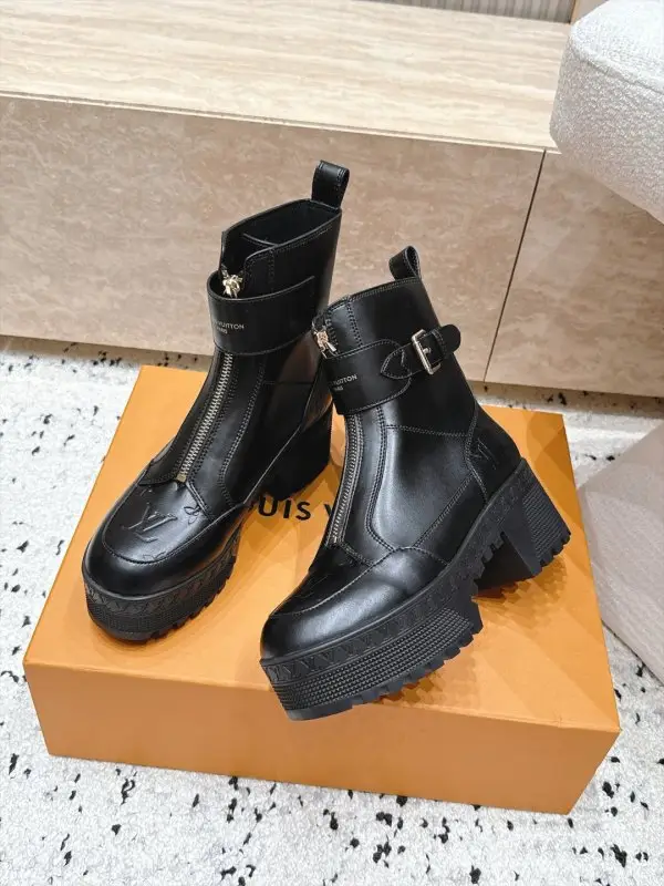 Louis Vuitton Boots women's — Photo 4