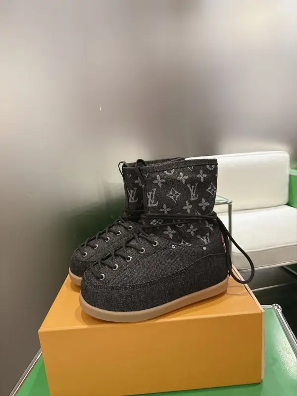 Louis Vuitton Ботинки женские — Фото 4