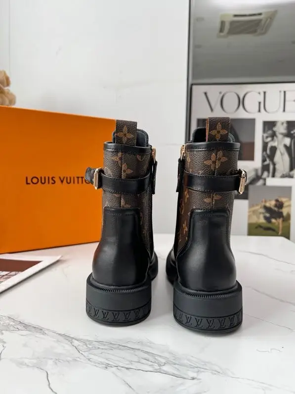 Louis Vuitton Черевики жіночі — Фото 5