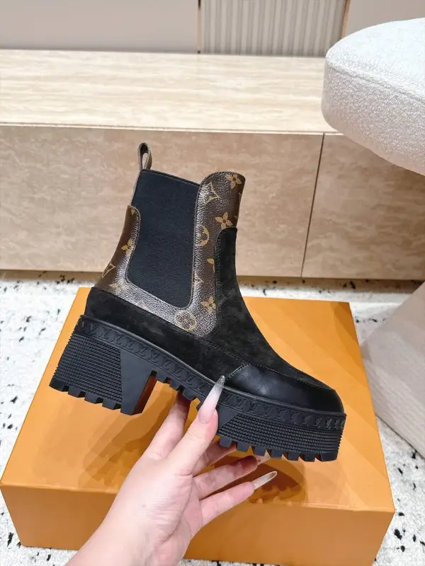 Louis Vuitton Черевики жіночі — Фото 5