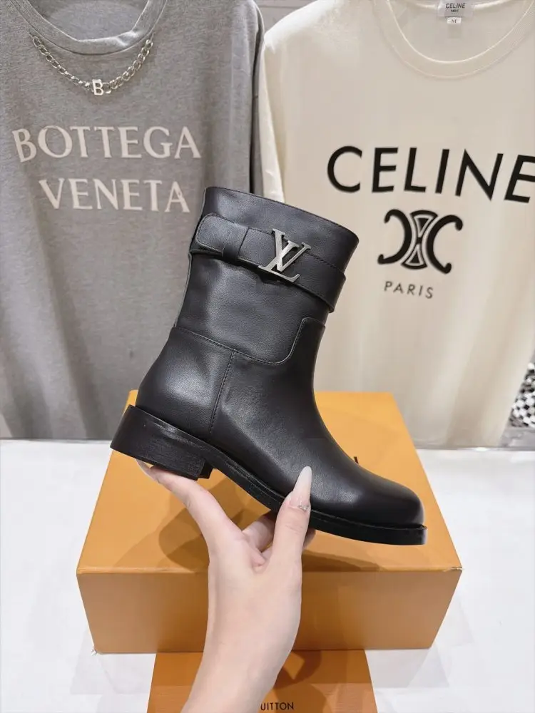 Louis Vuitton Boots women's — Photo 5