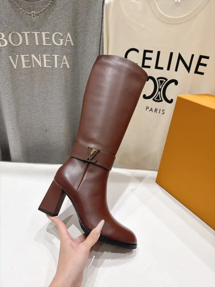 Louis Vuitton Чоботи жіночі — Фото 5