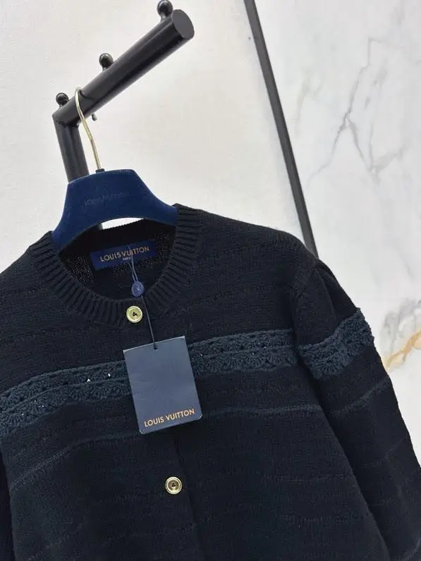 Louis Vuitton Кардиган с кружевной отделкой на рукавах — Фото 4