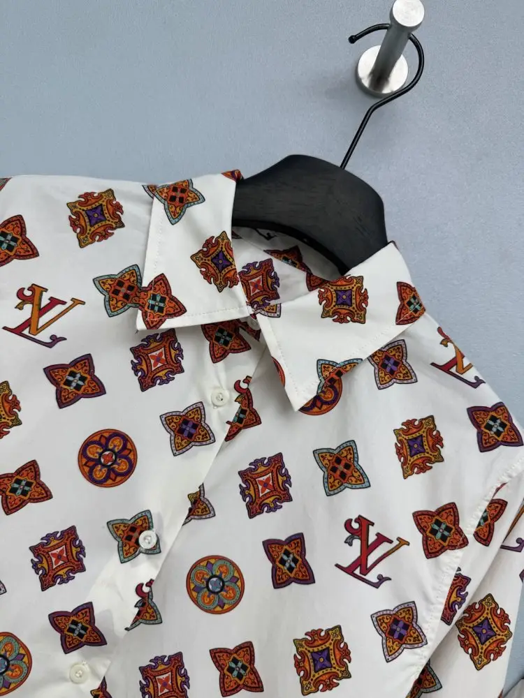 Louis Vuitton Costume female — Photo 3