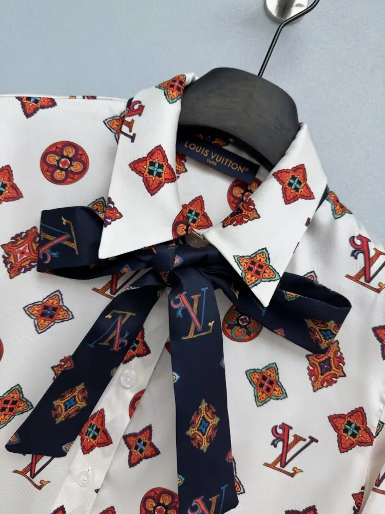 Louis Vuitton Костюм жіночий — Фото 3