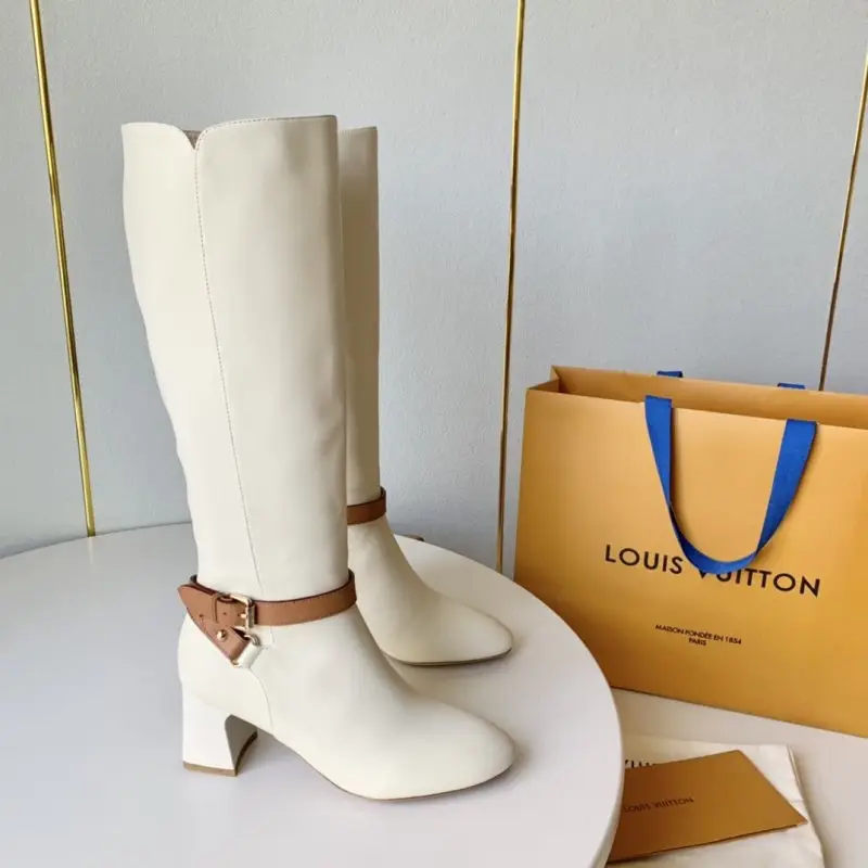 Louis Vuitton — Високі чоботи шкіряні чоботи на підборах