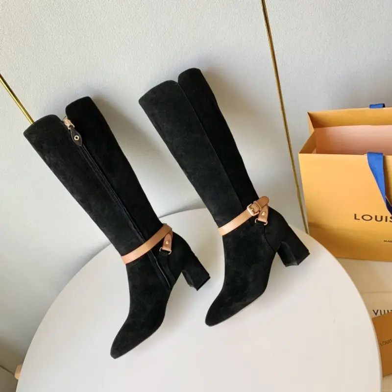 Louis Vuitton High boots leather boots on heel — Photo 2