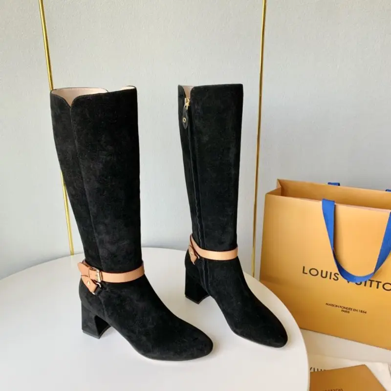 Louis Vuitton High boots leather boots on heel — Photo 4