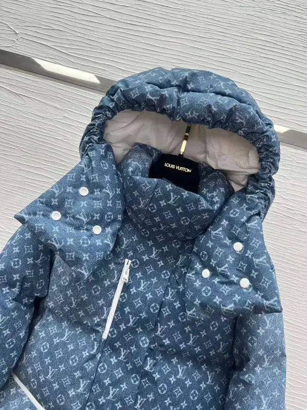 Louis Vuitton Куртка пуховик женская — Фото 3