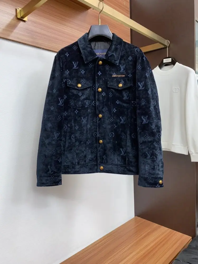 Louis Vuitton — Jacket fur men's