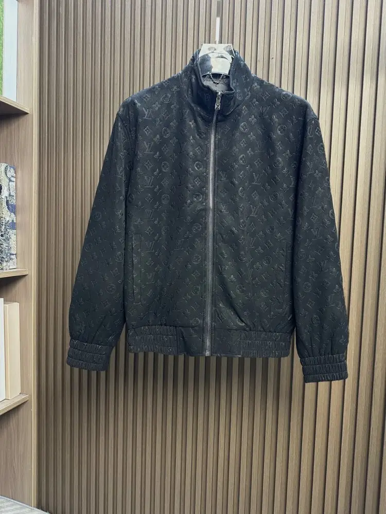 Louis Vuitton — Куртка мужская