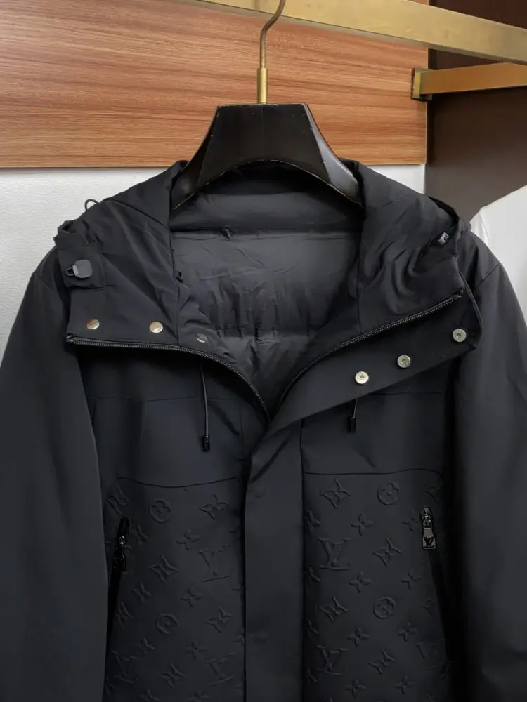 Louis Vuitton Куртка мужская — Фото 2
