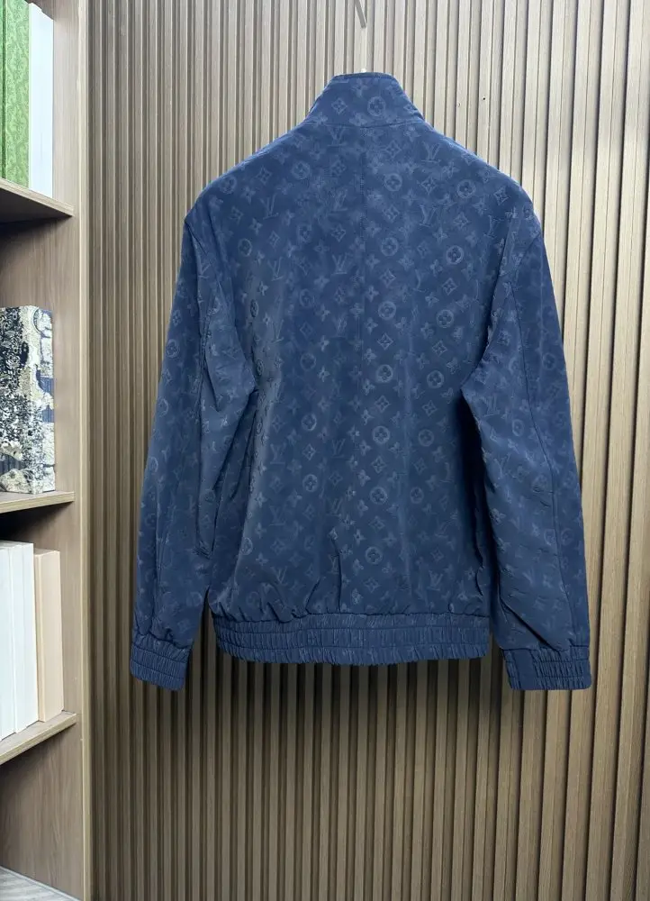 Louis Vuitton Куртка чоловіча — Фото 3