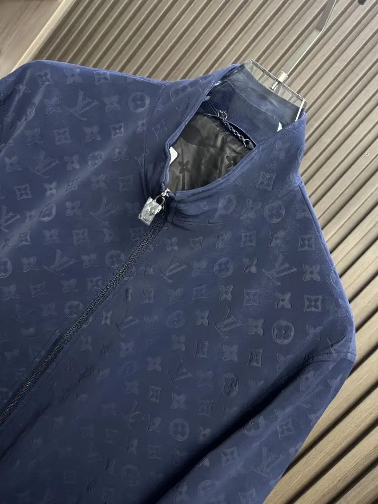 Louis Vuitton Куртка чоловіча — Фото 4