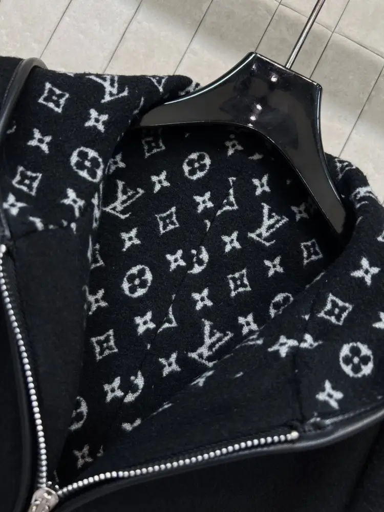 Louis Vuitton Jacket women's — Photo 2