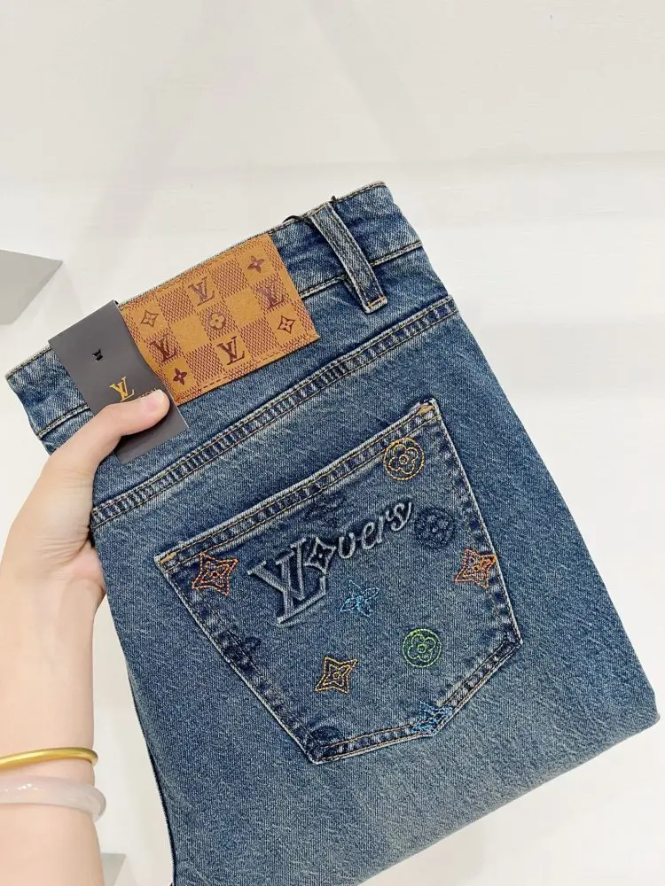Louis Vuitton — Jeans men's