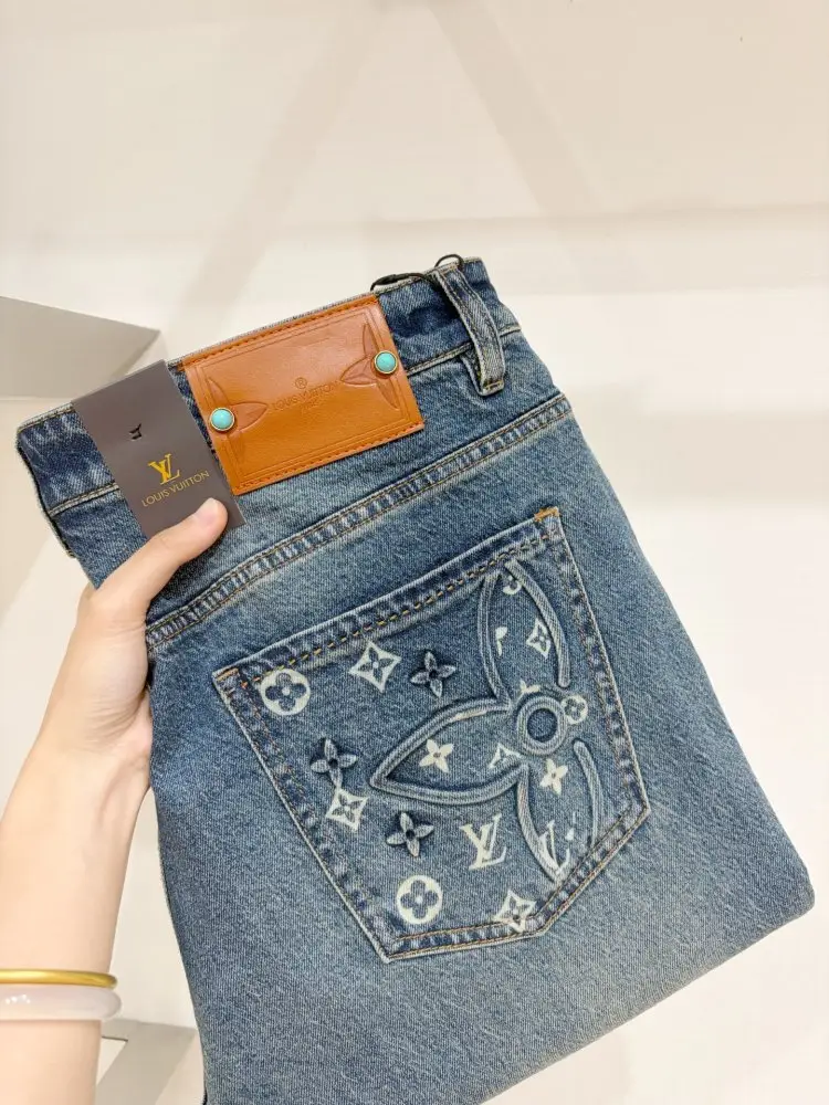 Louis Vuitton — Jeans men's