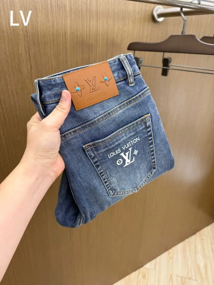Louis Vuitton — Jeans men's