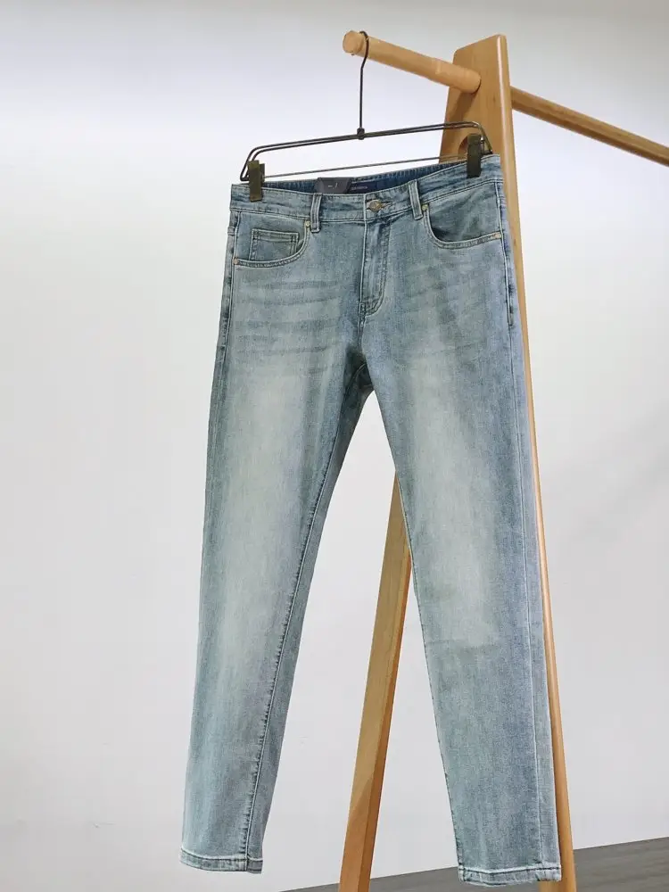 Louis Vuitton — Jeans men's