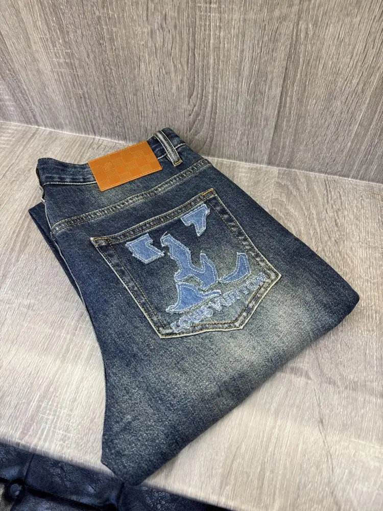 Louis Vuitton — Jeans men's
