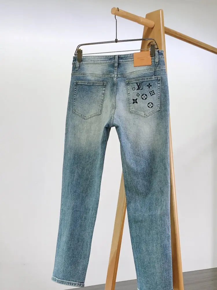 Louis Vuitton Jeans men's — Photo 2