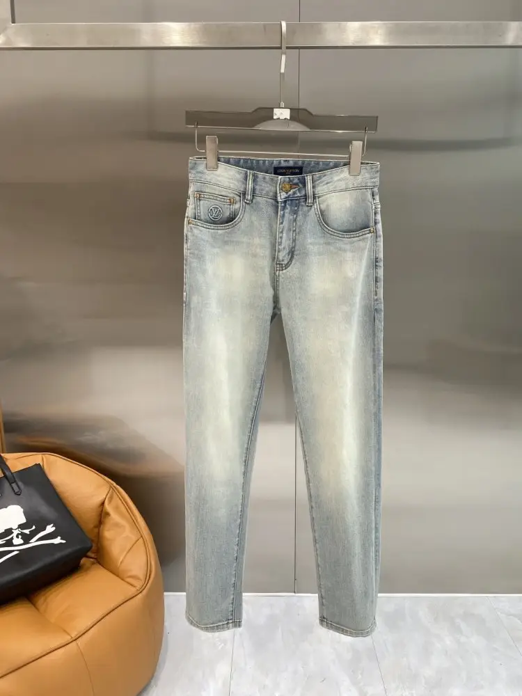 Louis Vuitton Jeans men's — Photo 2