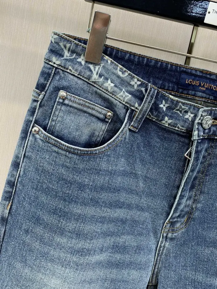 Louis Vuitton Jeans men's — Photo 3