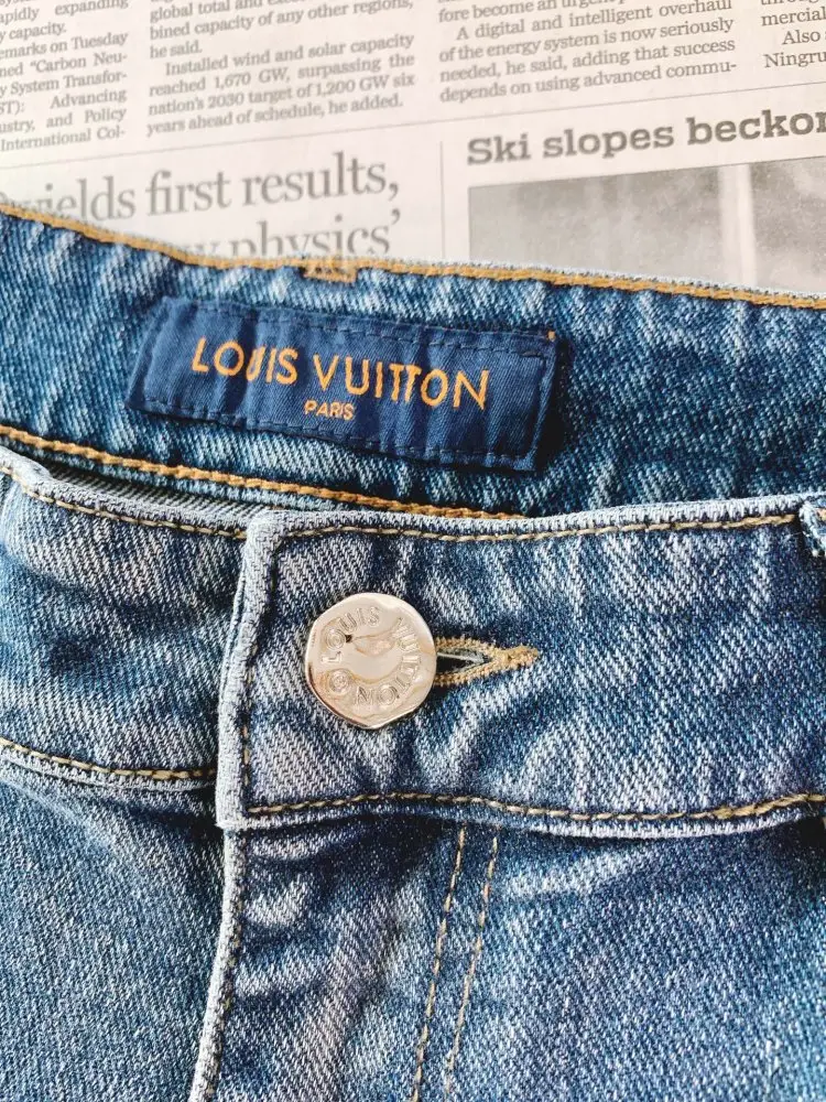 Louis Vuitton Jeans men's — Photo 4