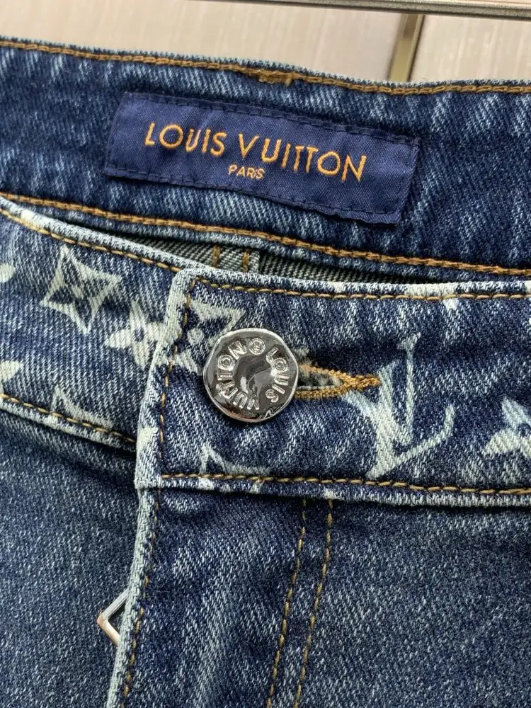 Louis Vuitton Jeans men's — Photo 4