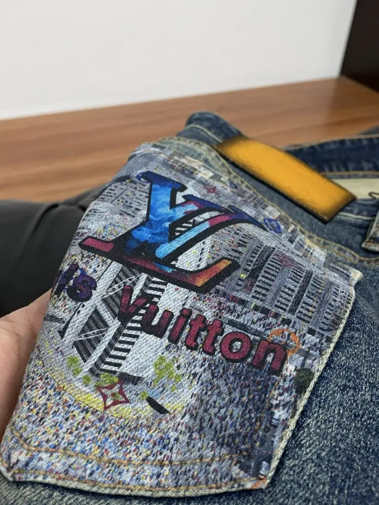 Louis Vuitton Джинсы мужские — Фото 5