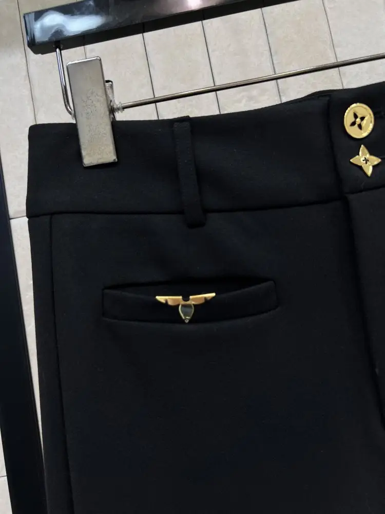 Louis Vuitton Jeans women's — Photo 5